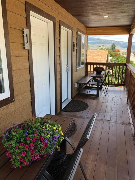 Parkway Yellowstone Guest House Room #2 Gardiner Exterior photo
