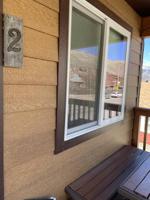 Parkway Yellowstone Guest House Room #2 Gardiner Exterior photo